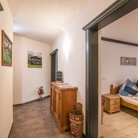 Haus Treichl Apartment *